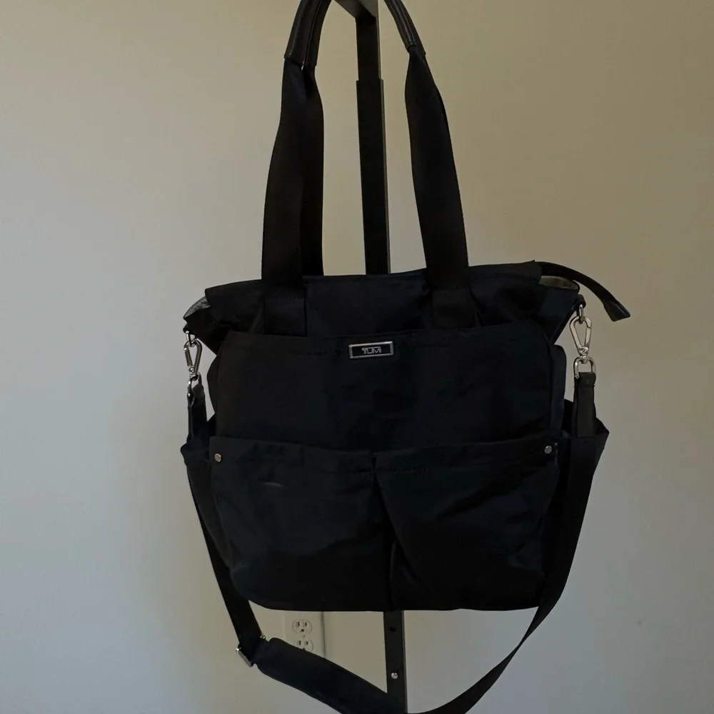 Tumi Convertible Messenger Tote - a “does it all” bag in great condition. - Picture 1 of 12